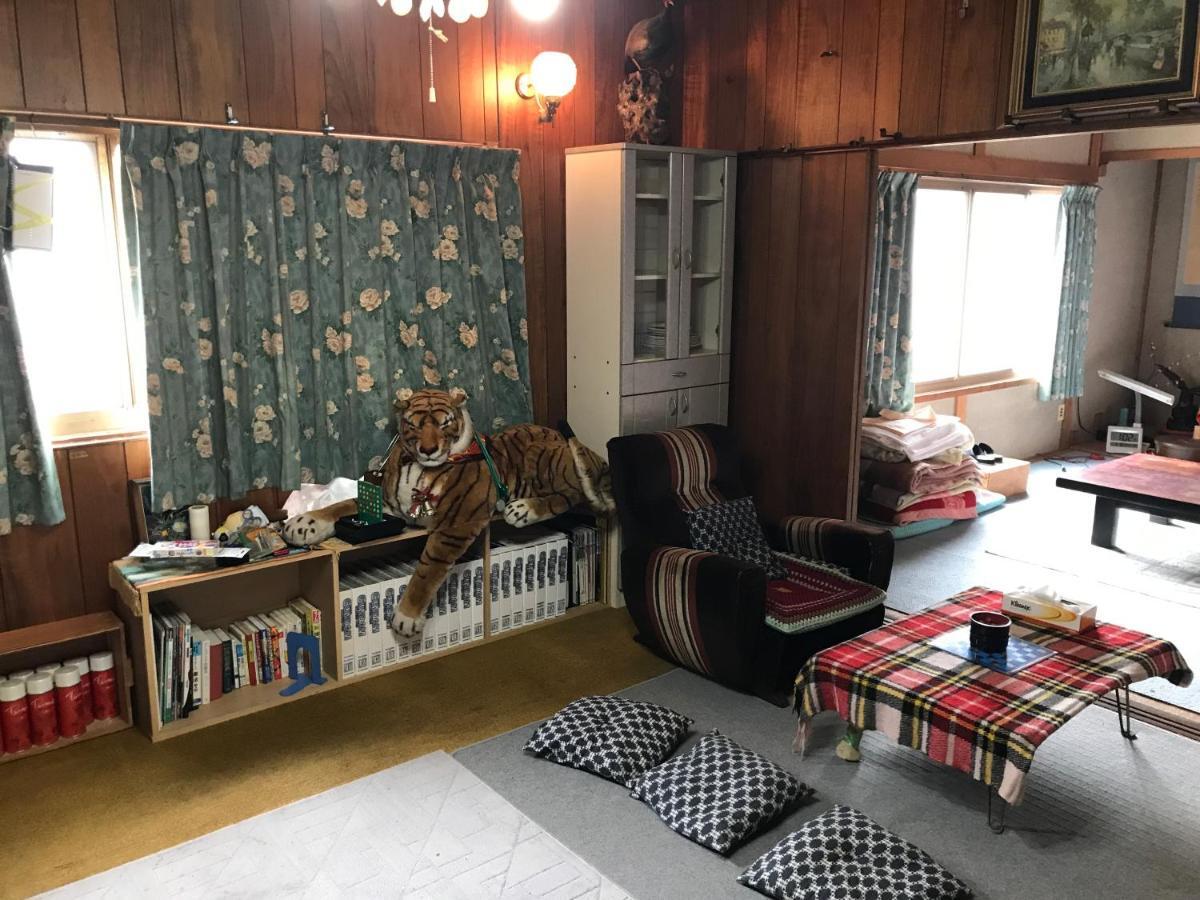 Guest House Salt Beach Yokkaichi Bagian luar foto